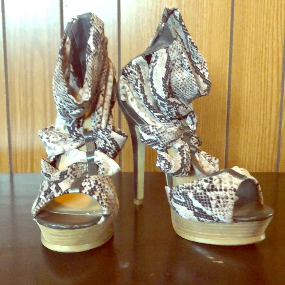 Colin Stuart platform sandals